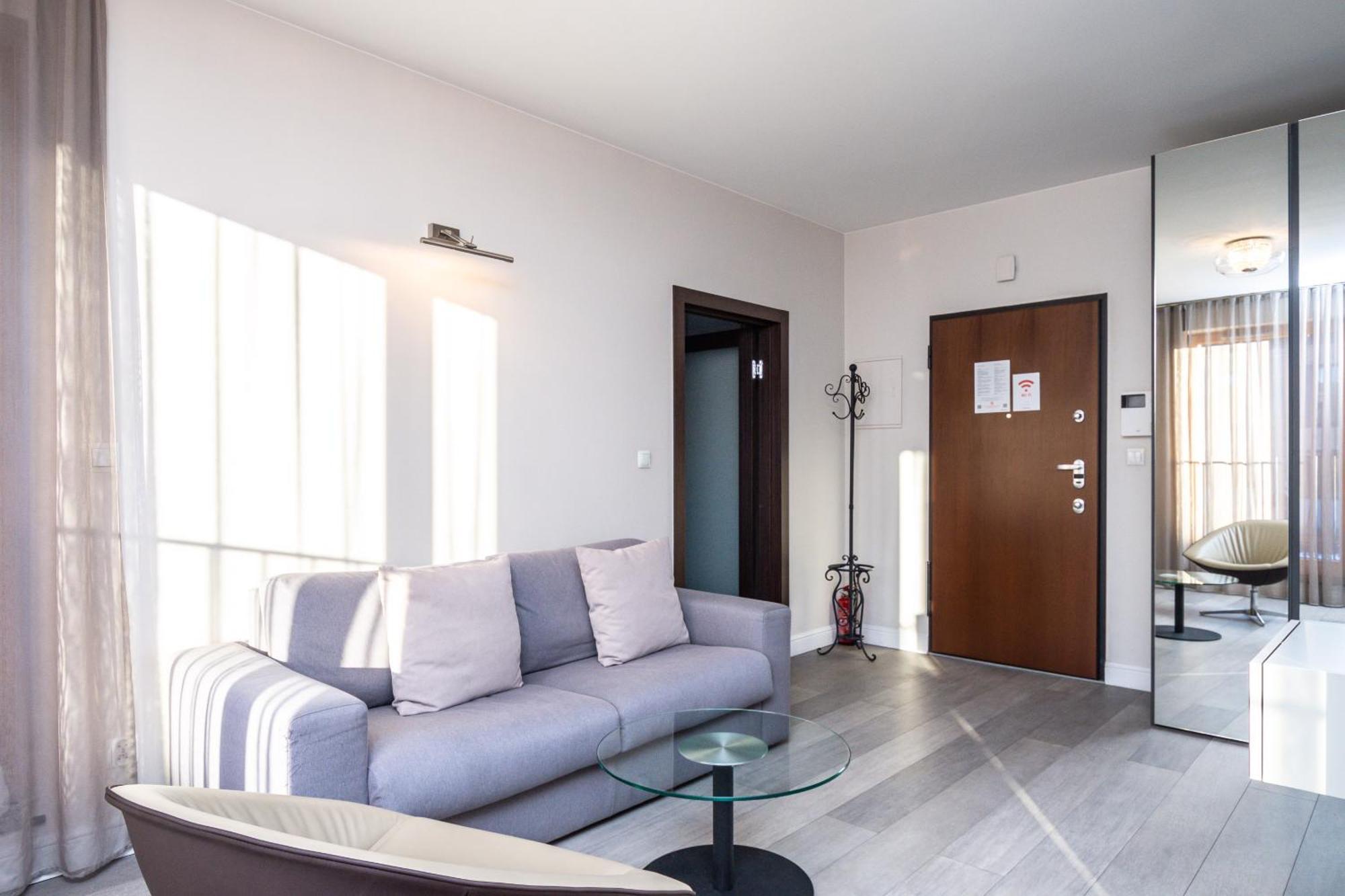 Rentplanet - Apartament Lubicz Kraków Exteriör bild